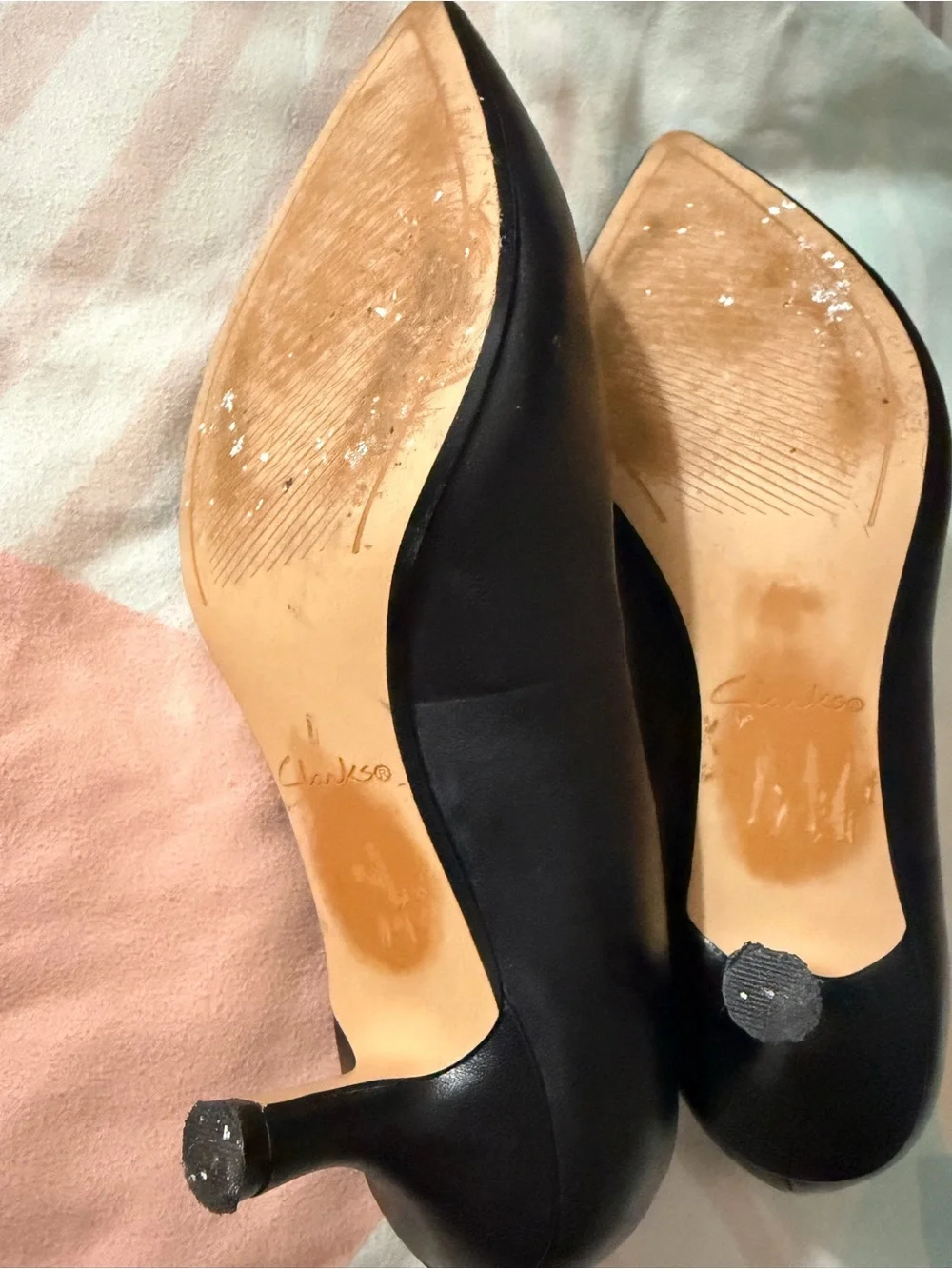 AEROSOLES Black Pointed-Toe Leather Flats